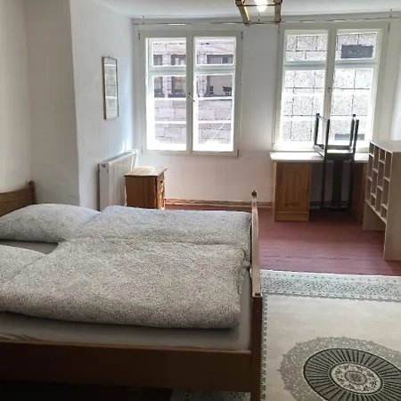 Zur Baumwolle Апарт-отель Нюрнберг