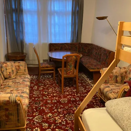 Zur Baumwolle Apart Otel 3*